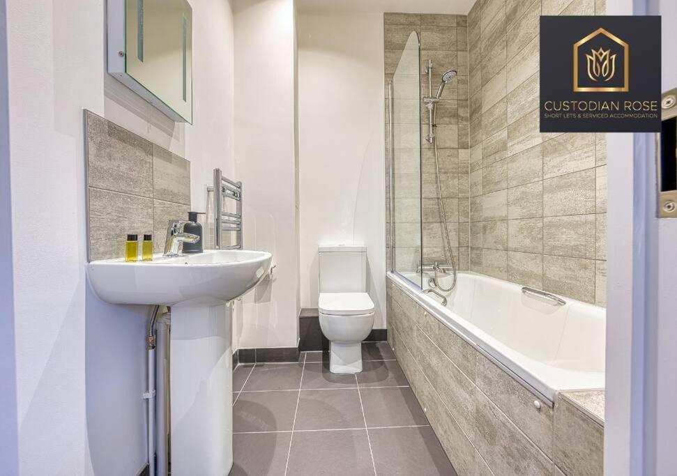 Two Bedroom - Central Peterborough - New Year Discount Bagian luar foto