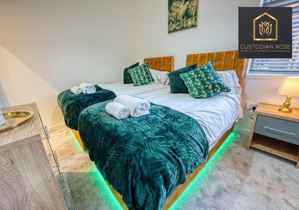 Two Bedroom - Central Peterborough - New Year Discount Bagian luar foto