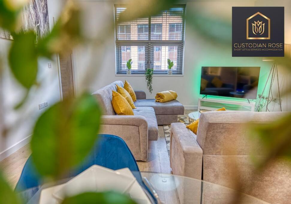 Two Bedroom - Central Peterborough - New Year Discount Bagian luar foto