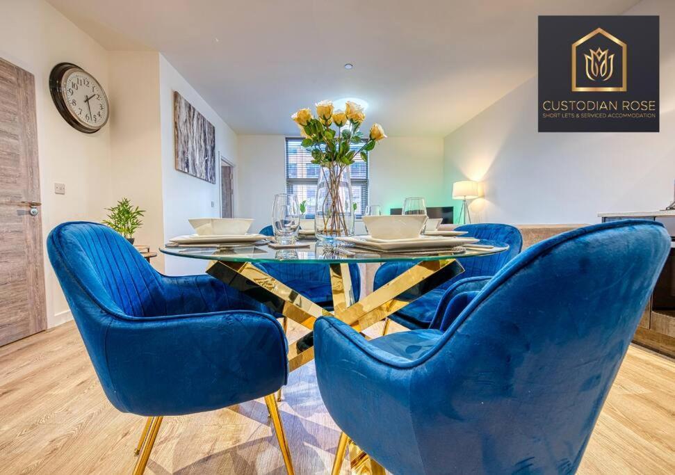 Two Bedroom - Central Peterborough - New Year Discount Bagian luar foto
