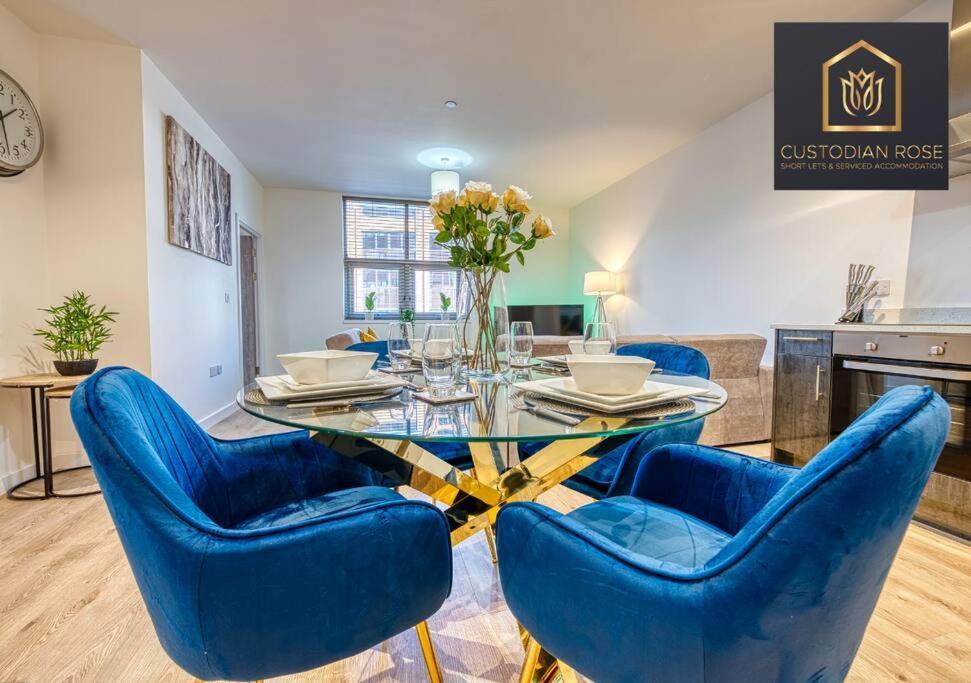 Two Bedroom - Central Peterborough - New Year Discount Bagian luar foto